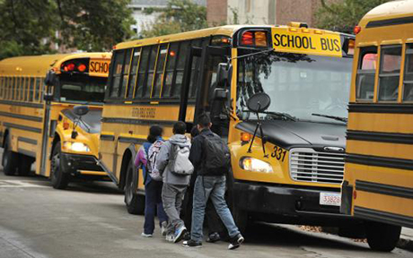 Tình trạng trễ xe bus hay tàu điện xảy ra khá thường xuyên đối với du học sinh